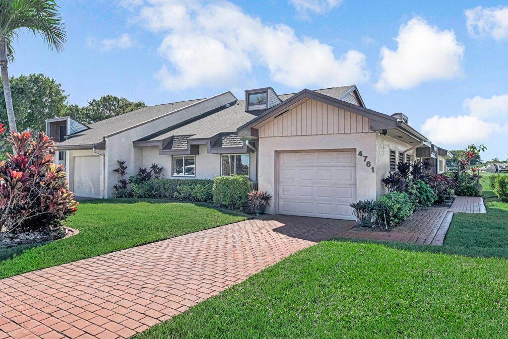 4761 Fountains Drive S, Lake Worth, FL 33467