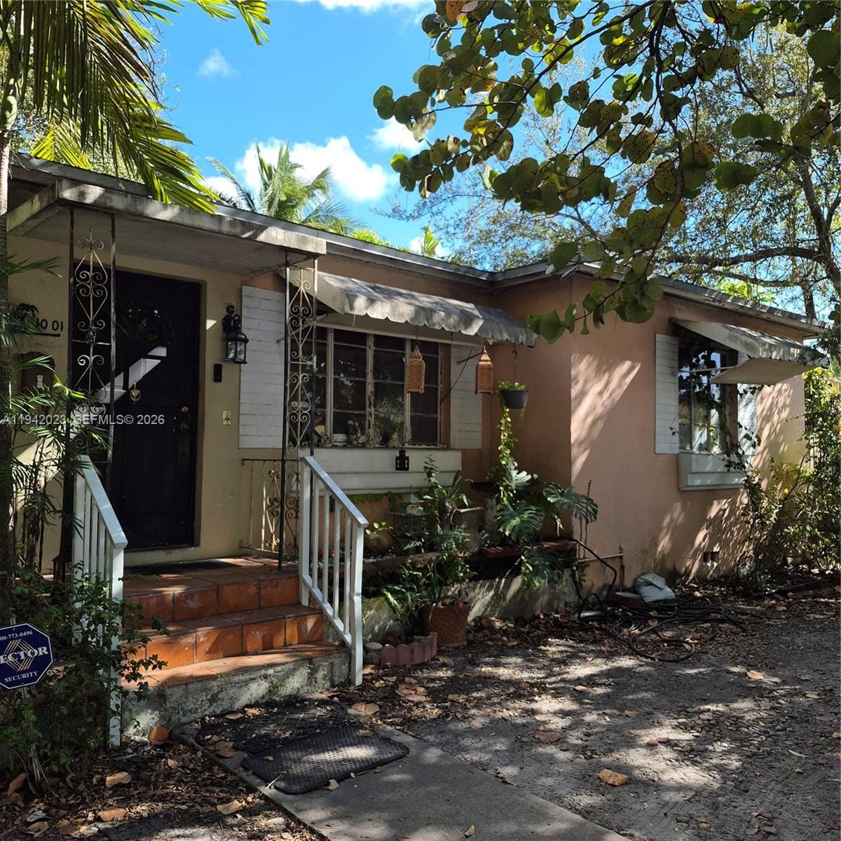 1001 NW 37th Avenue, Miami, FL 33125