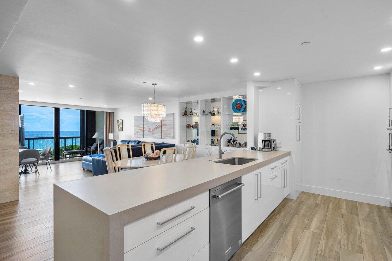 4748 S Ocean Boulevard S 1101, Highland Beach, FL 33487 photo 15