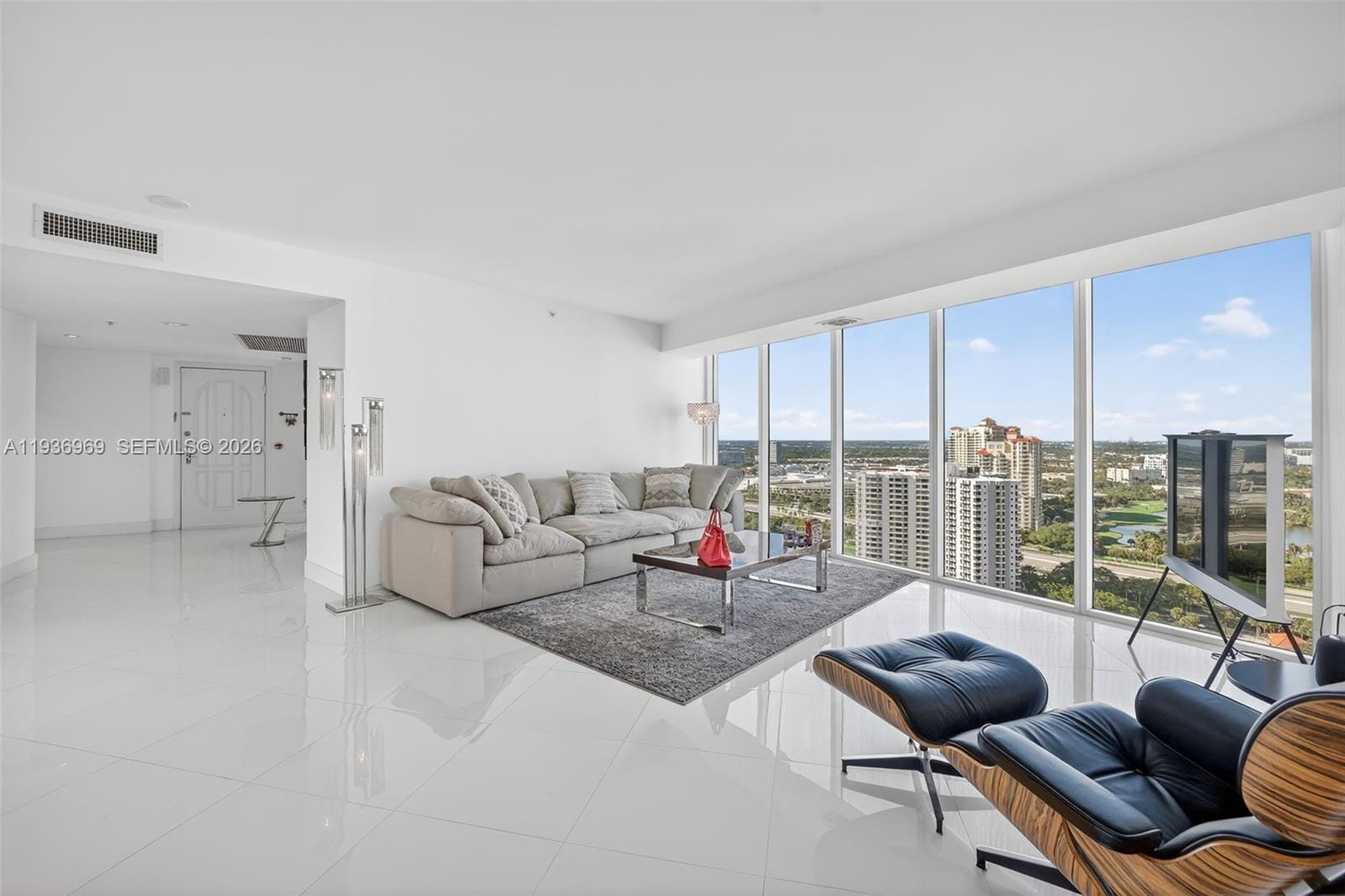 3370 Hidden Bay Drive 2711, Aventura, FL 33180 photo 2