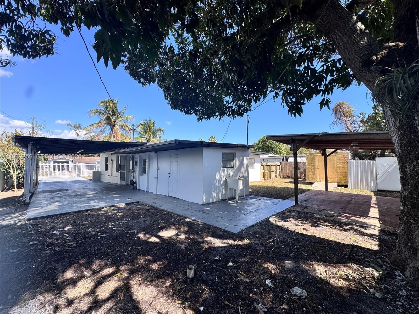 1040 Curtiss Drive, Opa-Locka, FL 33054 photo 17