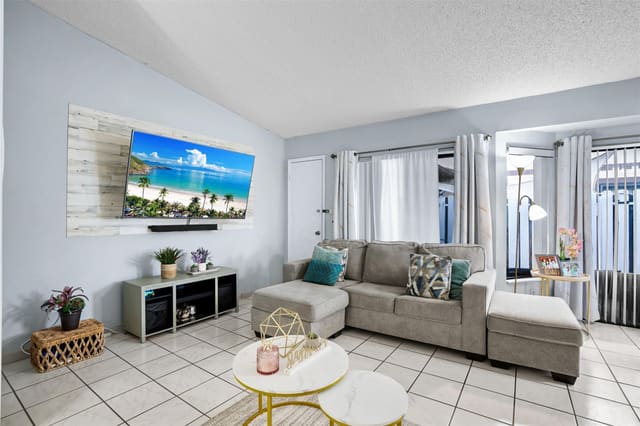 9741 W Daffodil Lane 9741, sold in Meadows Of Miramar, Miramar, FL