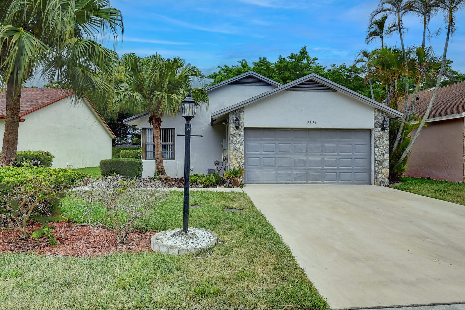 9107 Chatsworth Cascades Circle, Boca Raton, FL 33434