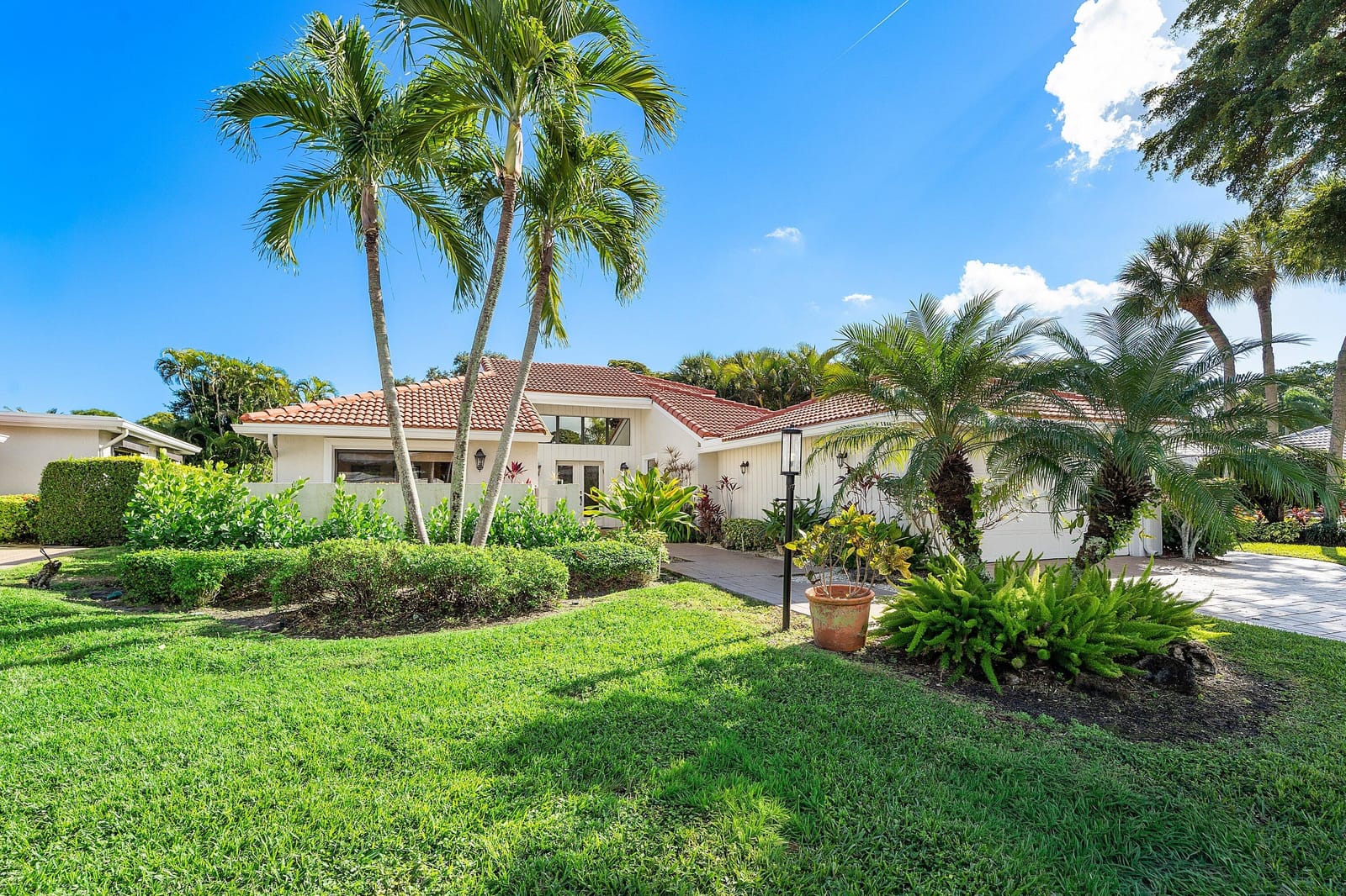 39 Estate Drive, Boynton Beach, FL 33436 photo 5