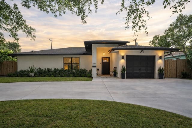 1014 Avon Road, sold in Pineapple Park, West Palm Beach, FL