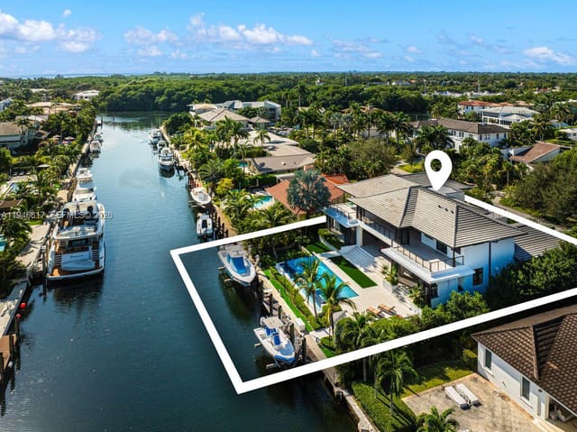 6853 Sunrise Court, sold in Sunrise Harbour Rev Pl, Coral Gables, FL