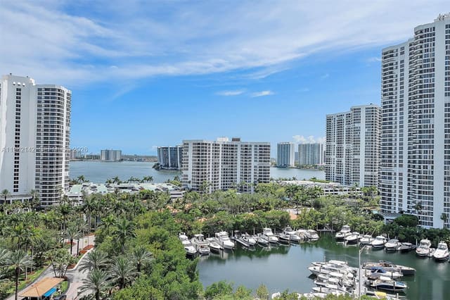 19400 Turnberry Way 1131, sold in The Parc At Turnberry Isl, Aventura, FL