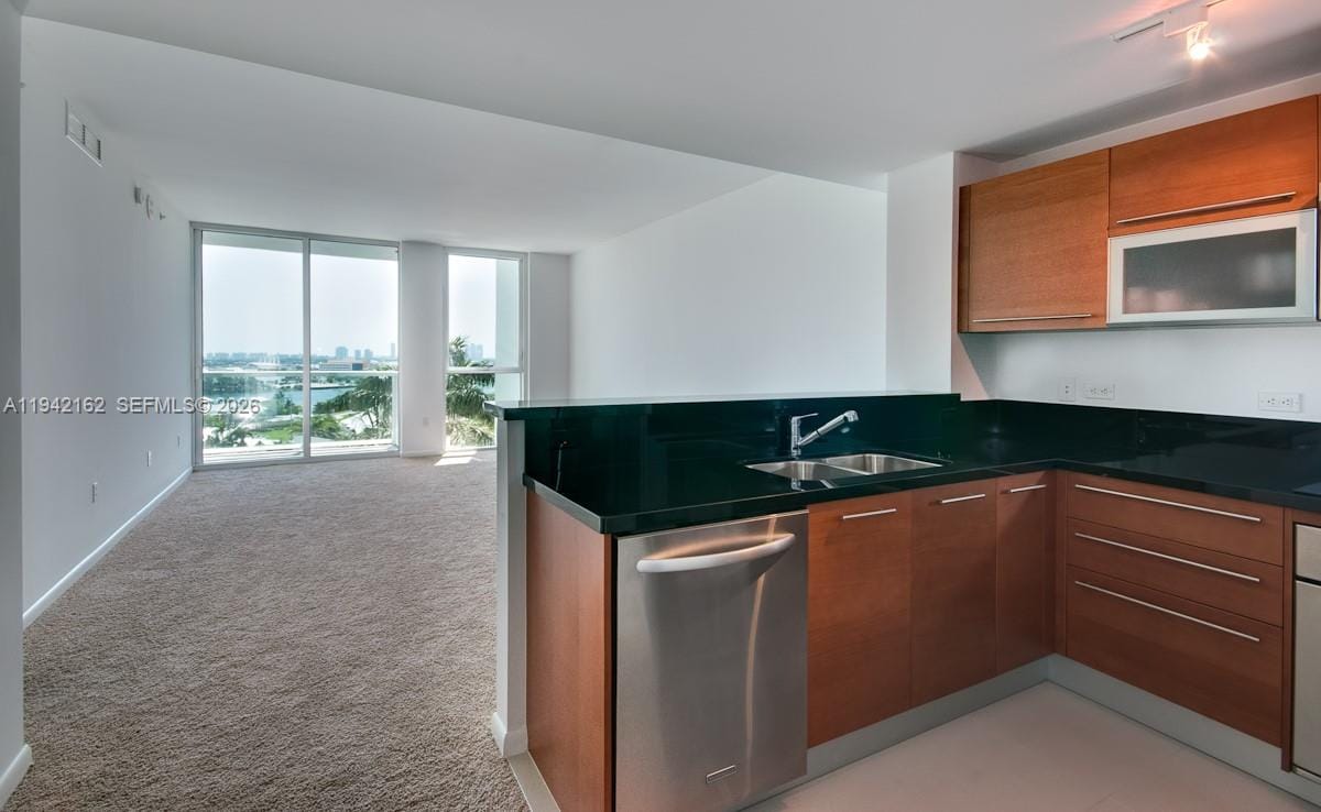 253 NE 2nd Street 1107, Miami, FL 33132 photo 2