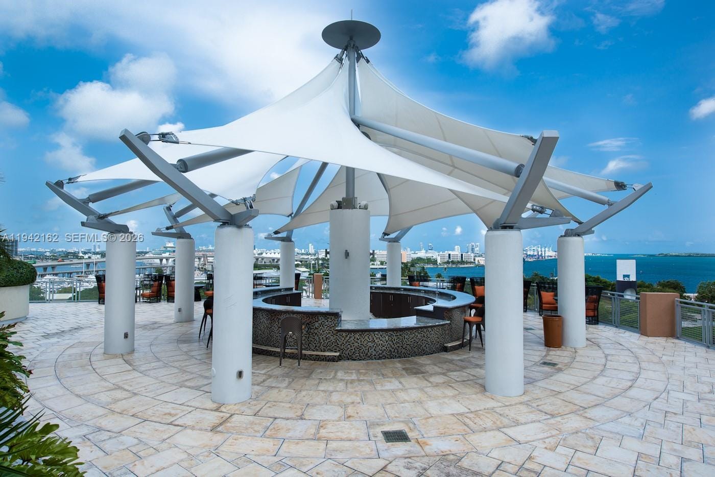 253 NE 2nd Street 1107, Miami, FL 33132 photo 15