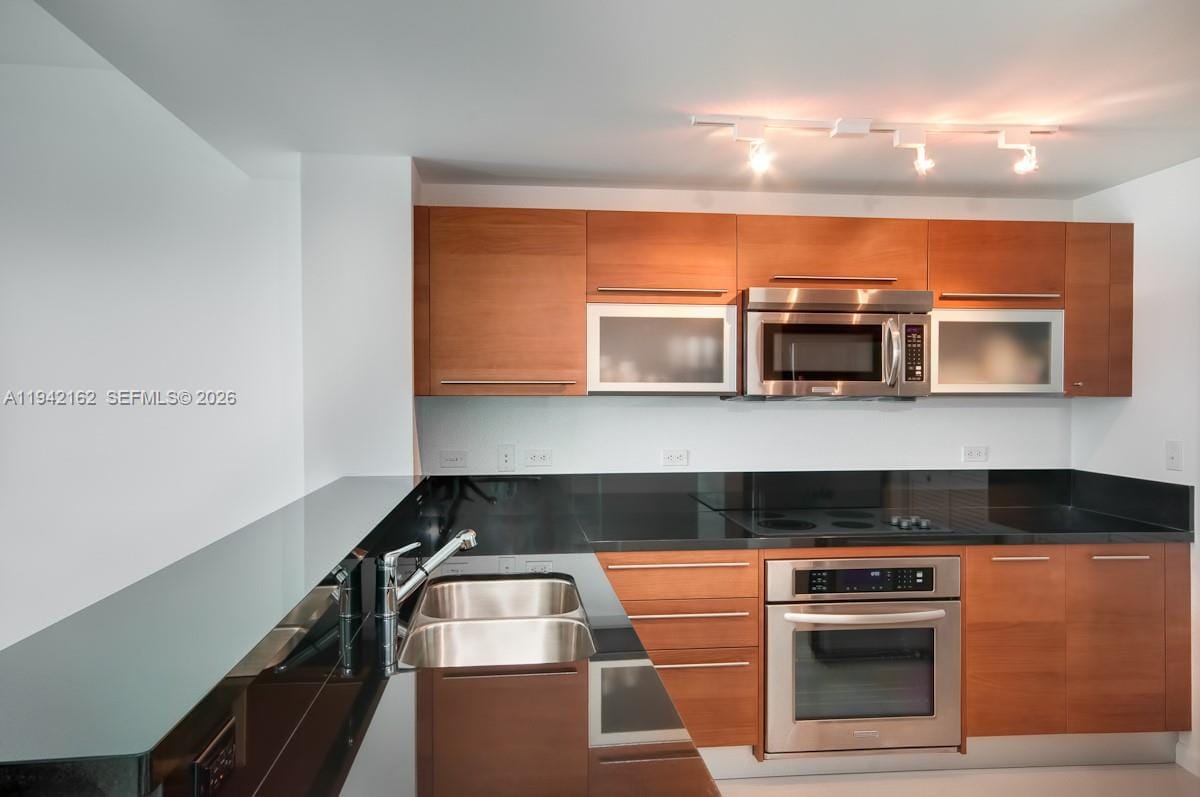 253 NE 2nd Street 1107, Miami, FL 33132 photo 3
