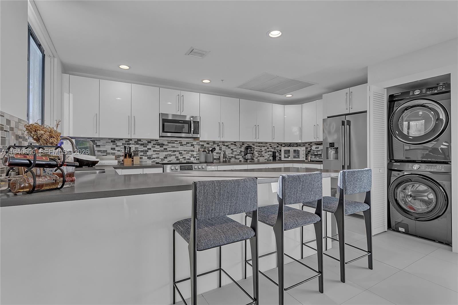 1405 Galiano Street 4 — photo 7