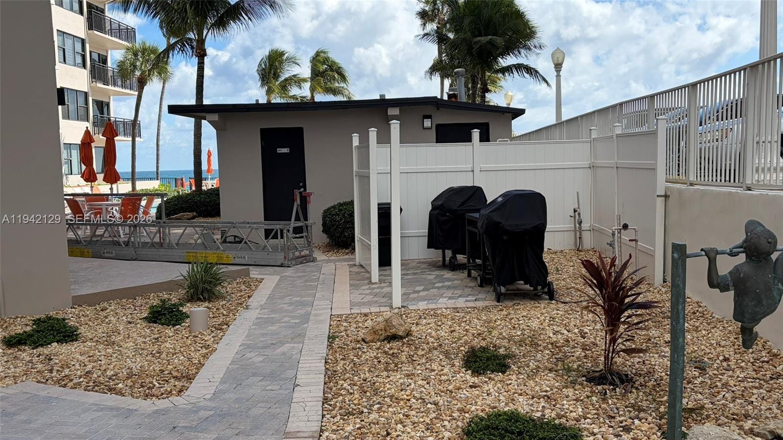 3800 Galt Ocean Drive 1414 — photo 11
