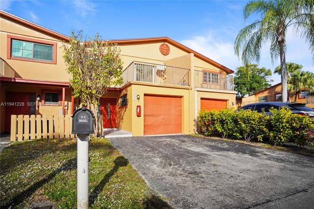 8011 NW 27th Place, sold in Fairways Of Sunrise, Sunrise, FL