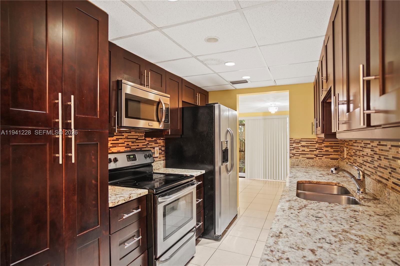 8011 NW 27th Place, Sunrise, FL 33322 photo 2