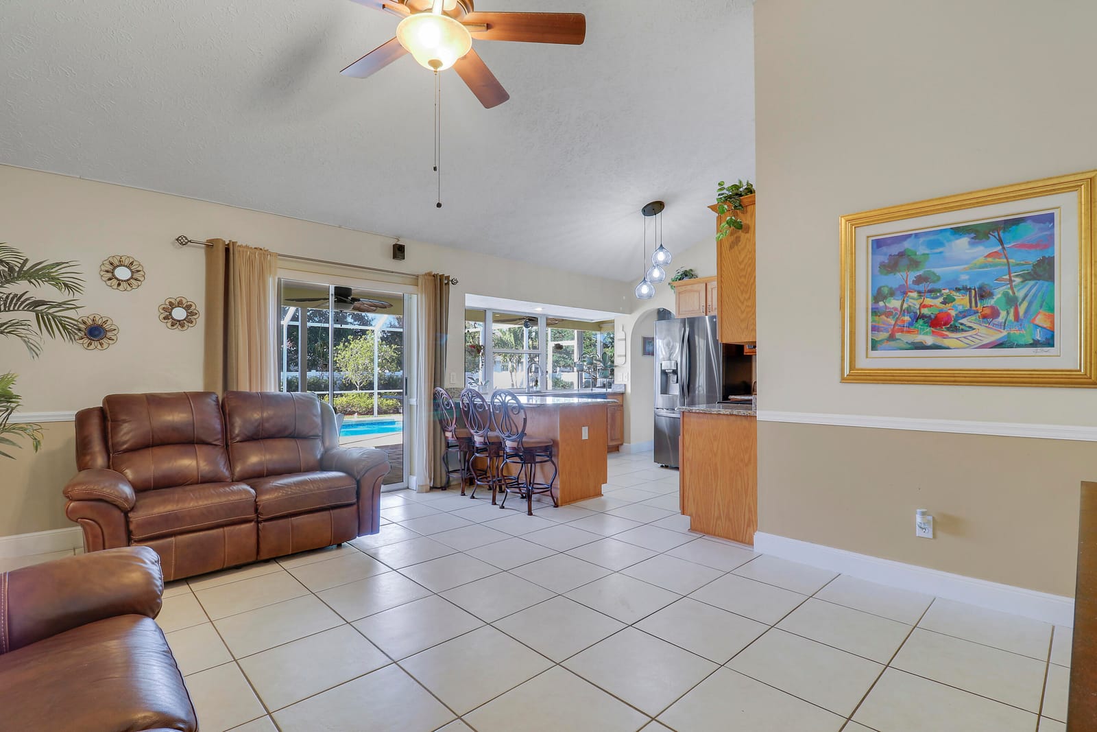 2374 SW Chateau Terrace — photo 5