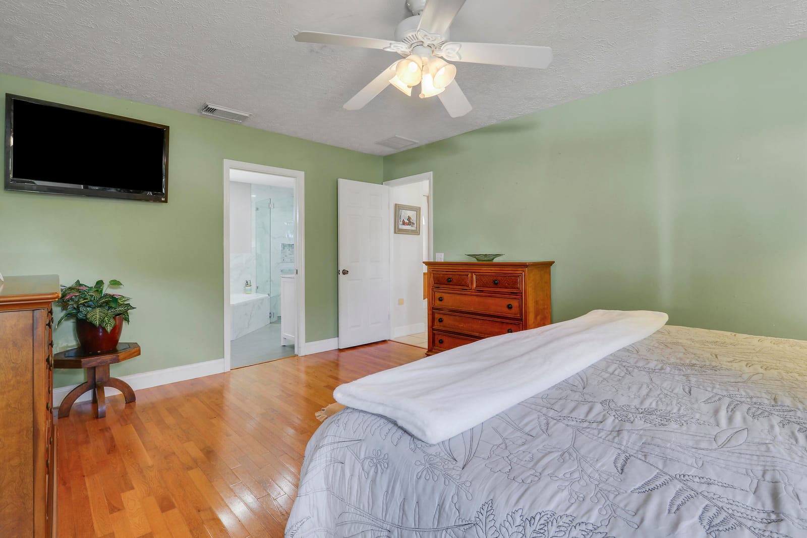 2374 SW Chateau Terrace — photo 9