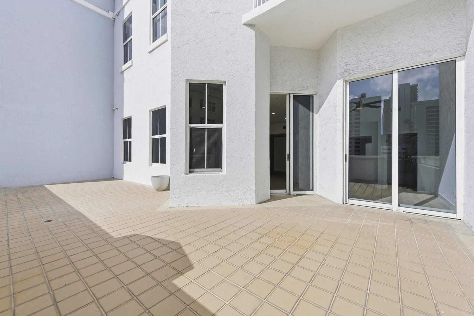 255 Evernia Street 311 — photo 5