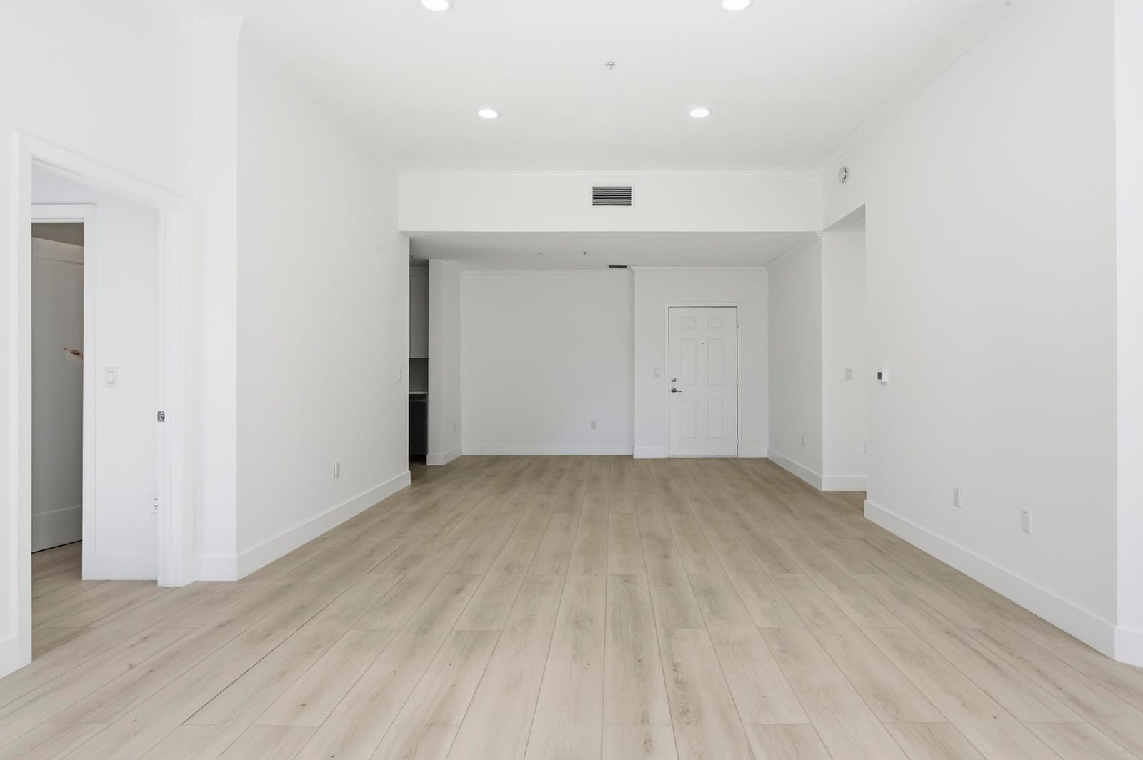 255 Evernia Street 311 — photo 10