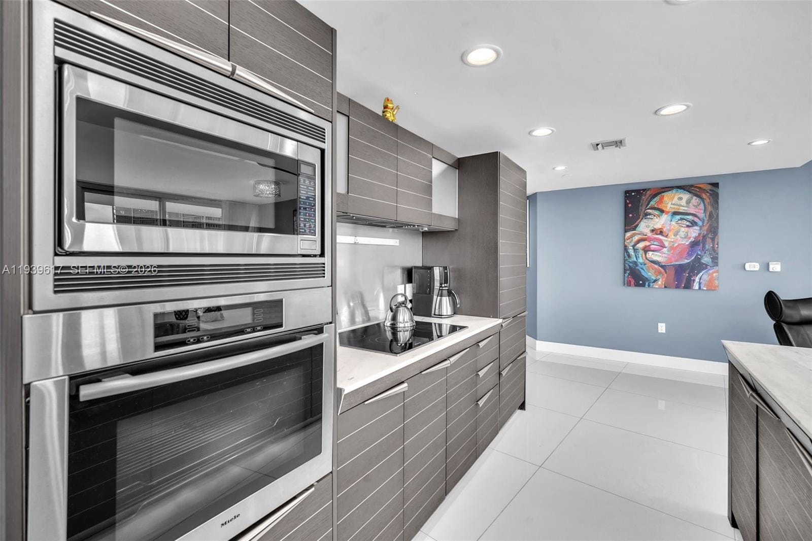 200 Biscayne Boulevard Way 4202, Miami, FL 33131 photo 6