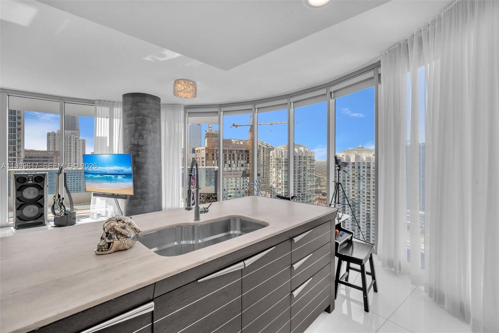 200 Biscayne Boulevard Way 4202, Miami, FL 33131 photo 7