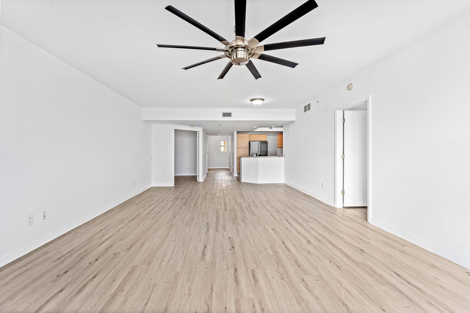 2640 Lake Shore Drive 614, Riviera Beach, FL 33404 photo 15