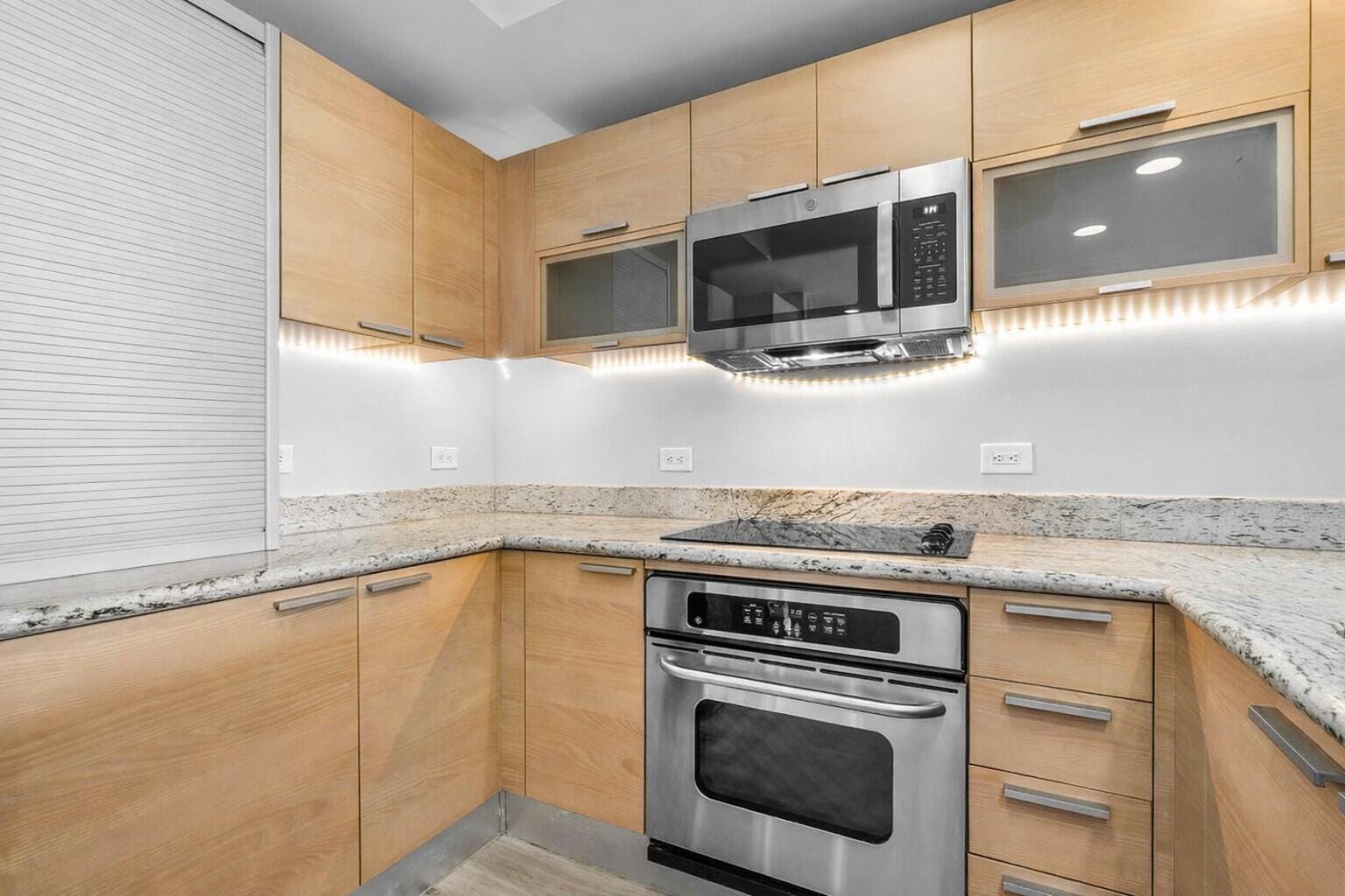 2640 Lake Shore Drive 614, Riviera Beach, FL 33404 photo 19