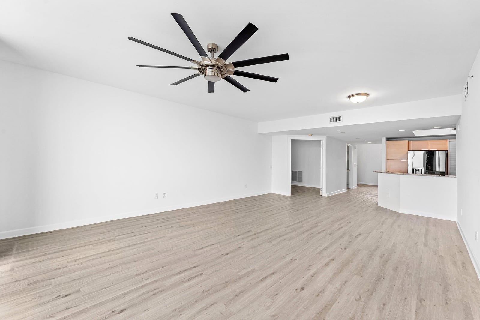 2640 Lake Shore Drive 614, Riviera Beach, FL 33404 photo 8