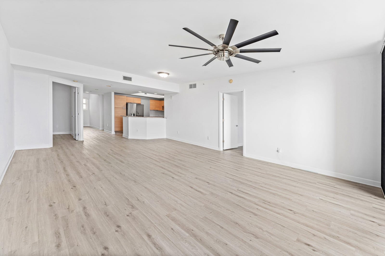 2640 Lake Shore Drive 614, Riviera Beach, FL 33404 photo 10