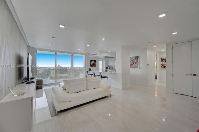 2715 N Ocean Boulevard PH F, Fort Lauderdale, FL 33308