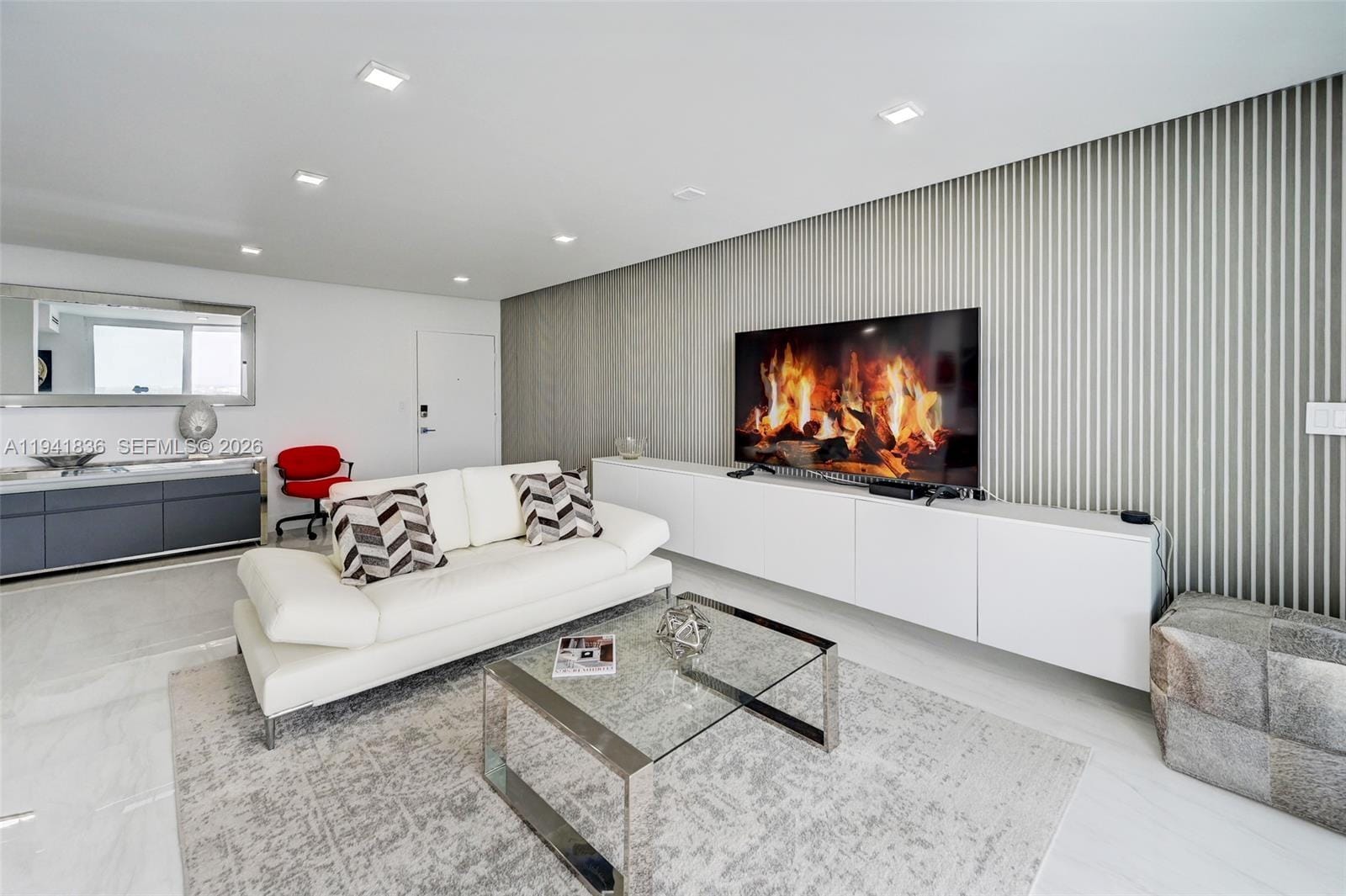 2715 N Ocean Boulevard PH F — photo 2