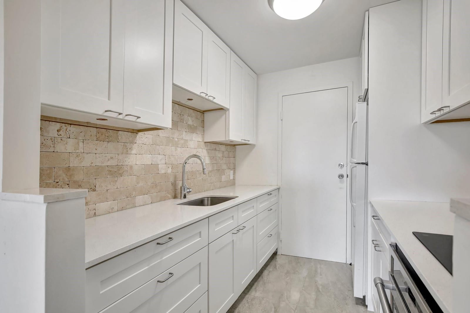 900 NE 18th Avenue 606 — photo 2