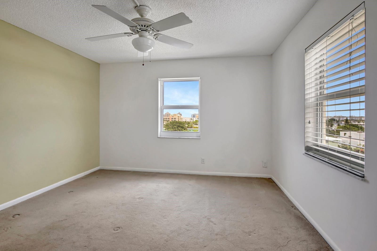 900 NE 18th Avenue 606 — photo 7