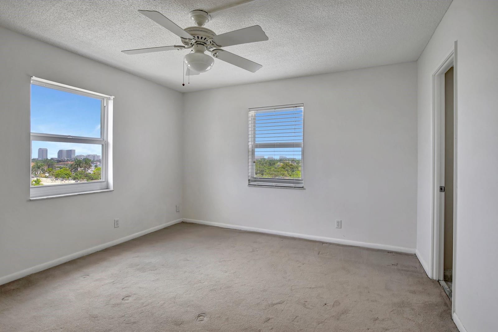 900 NE 18th Avenue 606 — photo 9