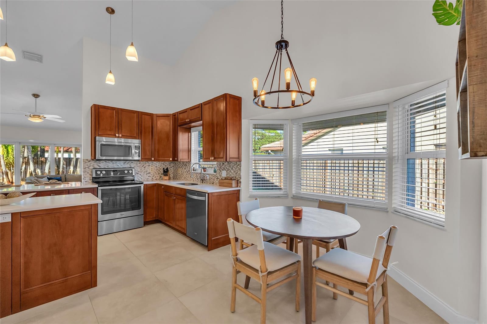 3605 SW 23rd Street — photo 5