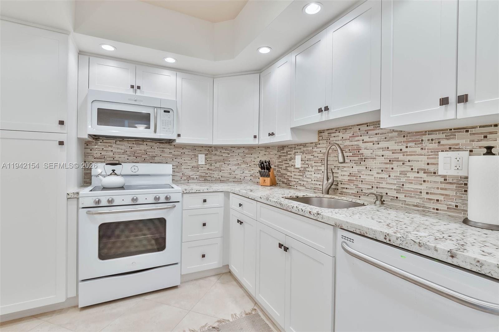 500 Bayview Drive 617, Sunny Isles Beach, FL 33160 photo 14