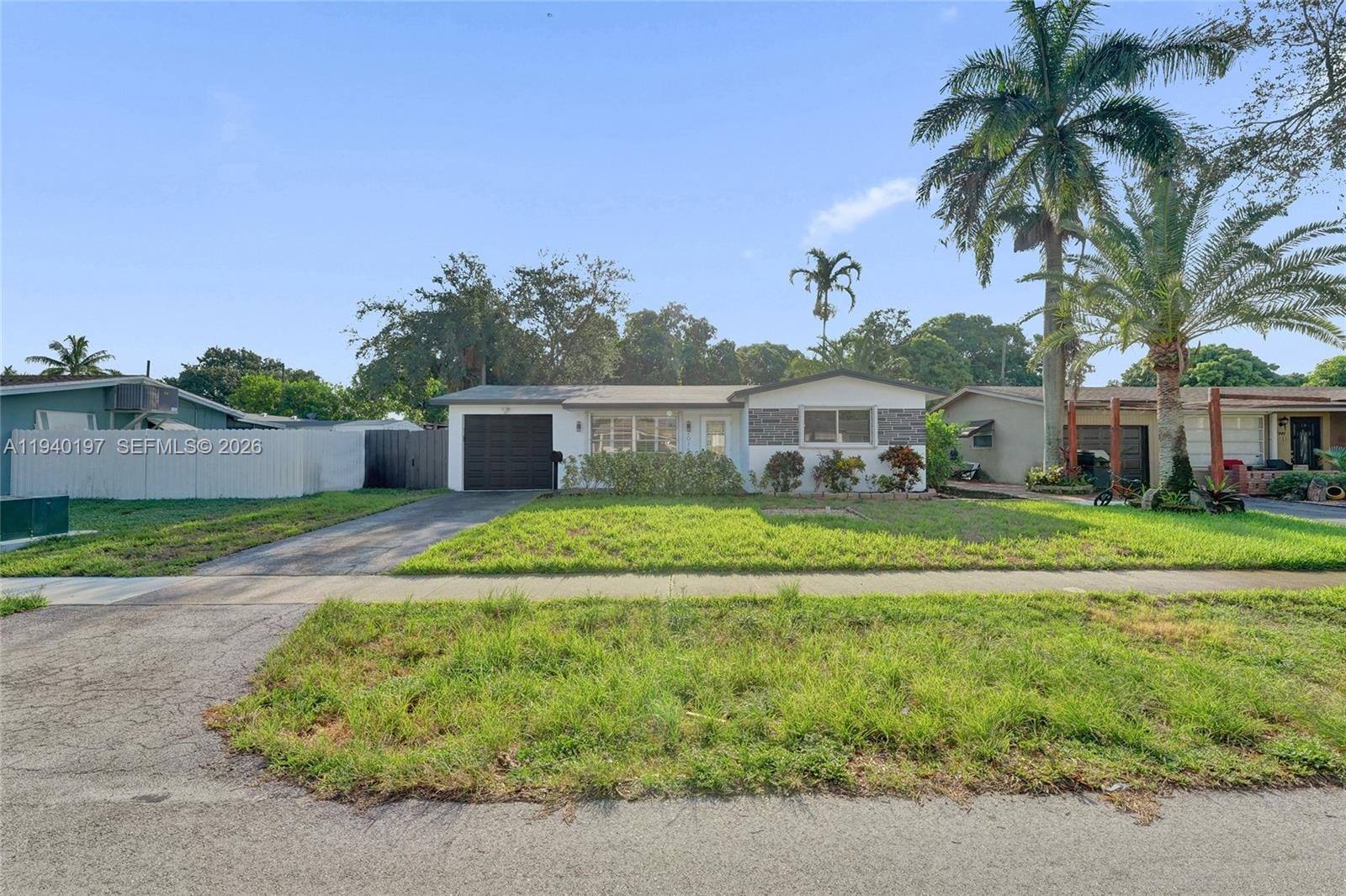 2015 N 58th Avenue, Hollywood, FL 33021