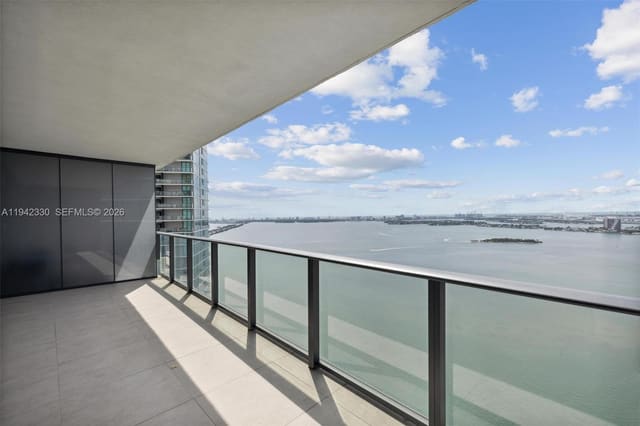 650 NE 32nd Street 4203, Miami, FL 33137