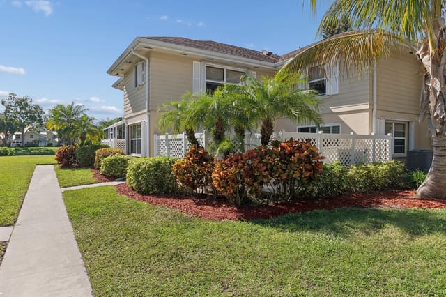 3002 Hayden Court, sold in Wellesley At Boynton Beach, Boynton Beach, FL