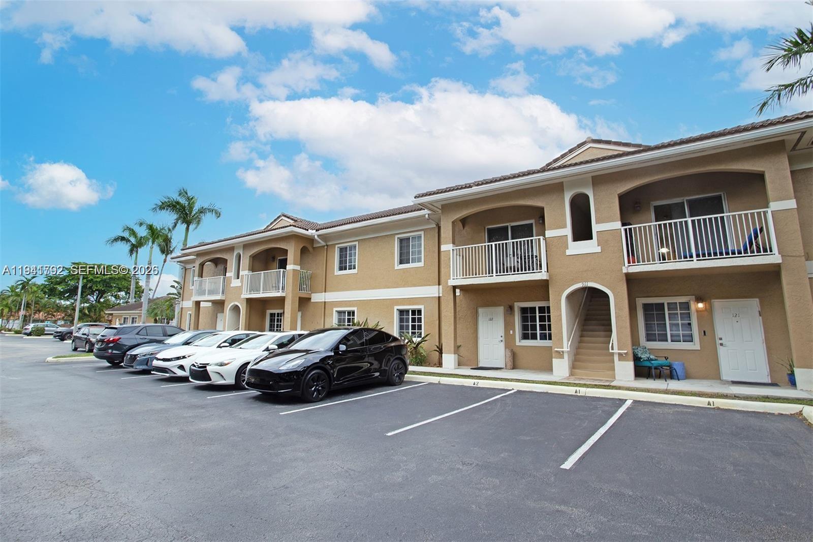 911 Hillcrest Court 127, Hollywood, FL 33021, Hollywood