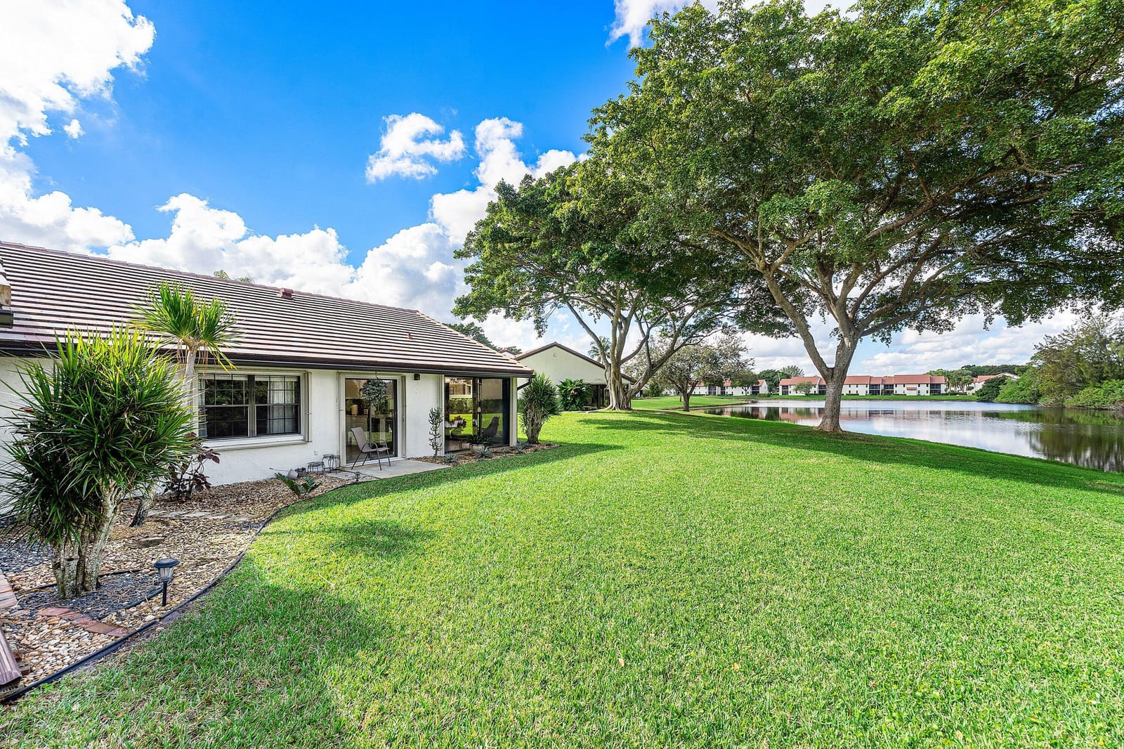 5574 Parkwalk Circle E, Boynton Beach, FL 33472 photo 4
