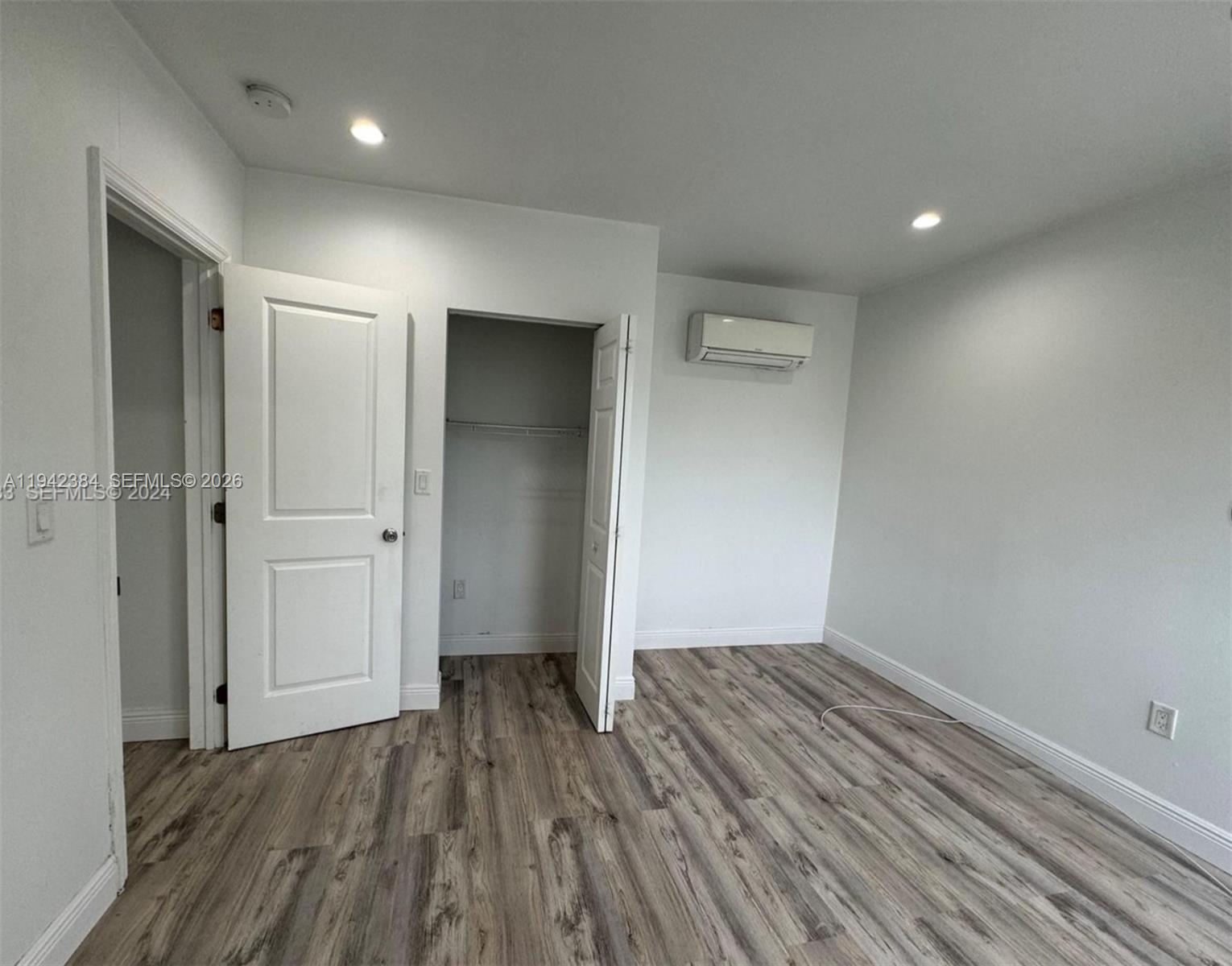1248 Marseille Drive 4, Miami Beach, FL 33141, Miami Beach
