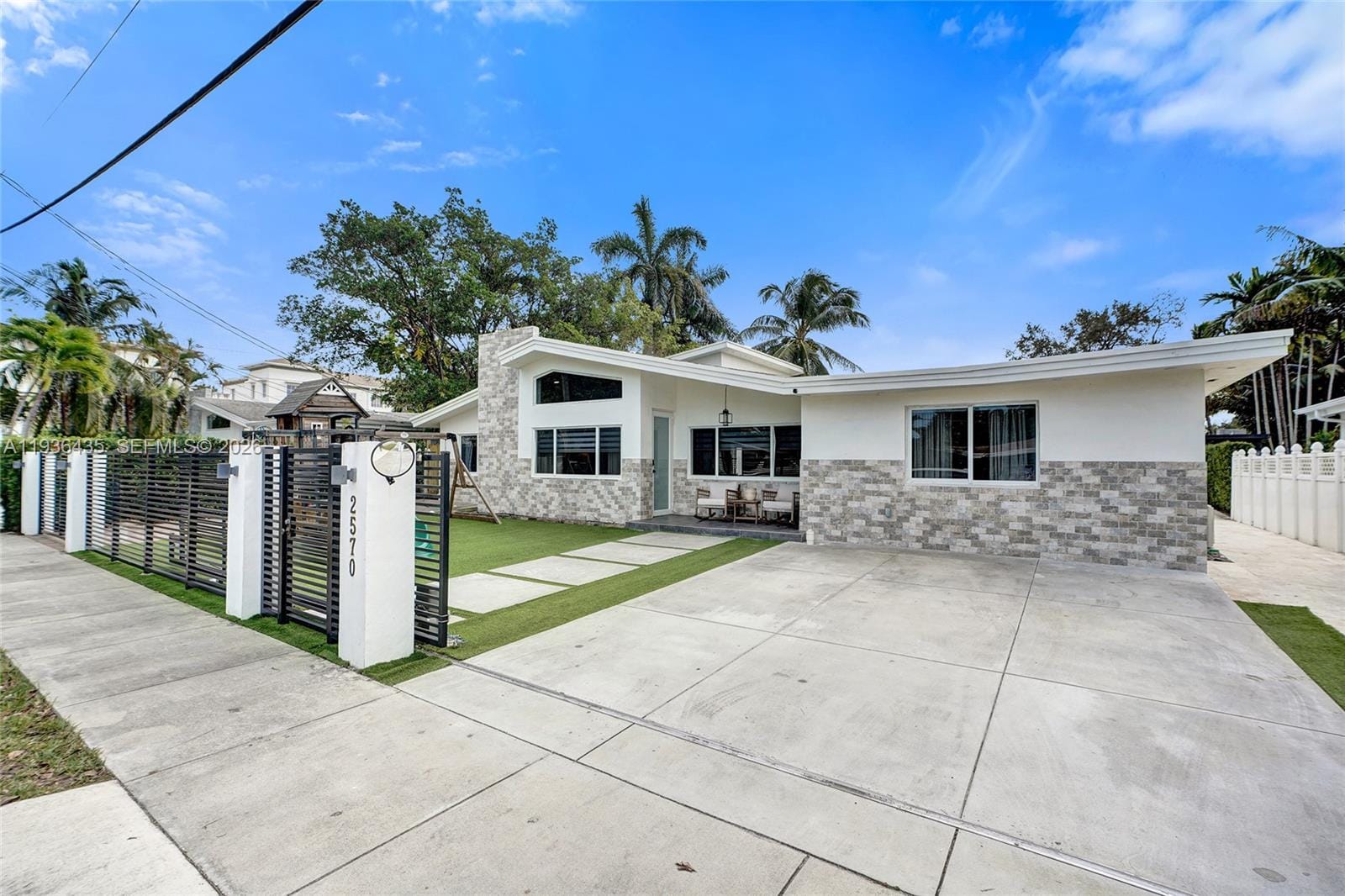2570 NE 201st Street, Miami, FL 33180