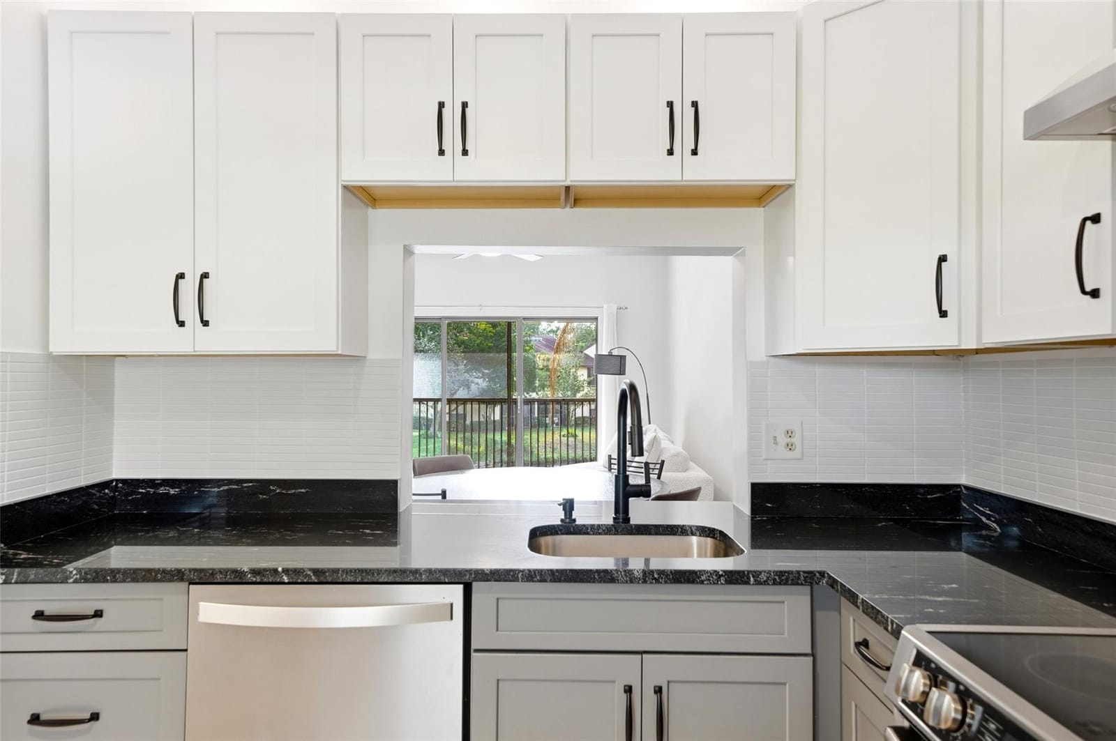 3053 Carambola Circle N Unit 3053 — photo 6