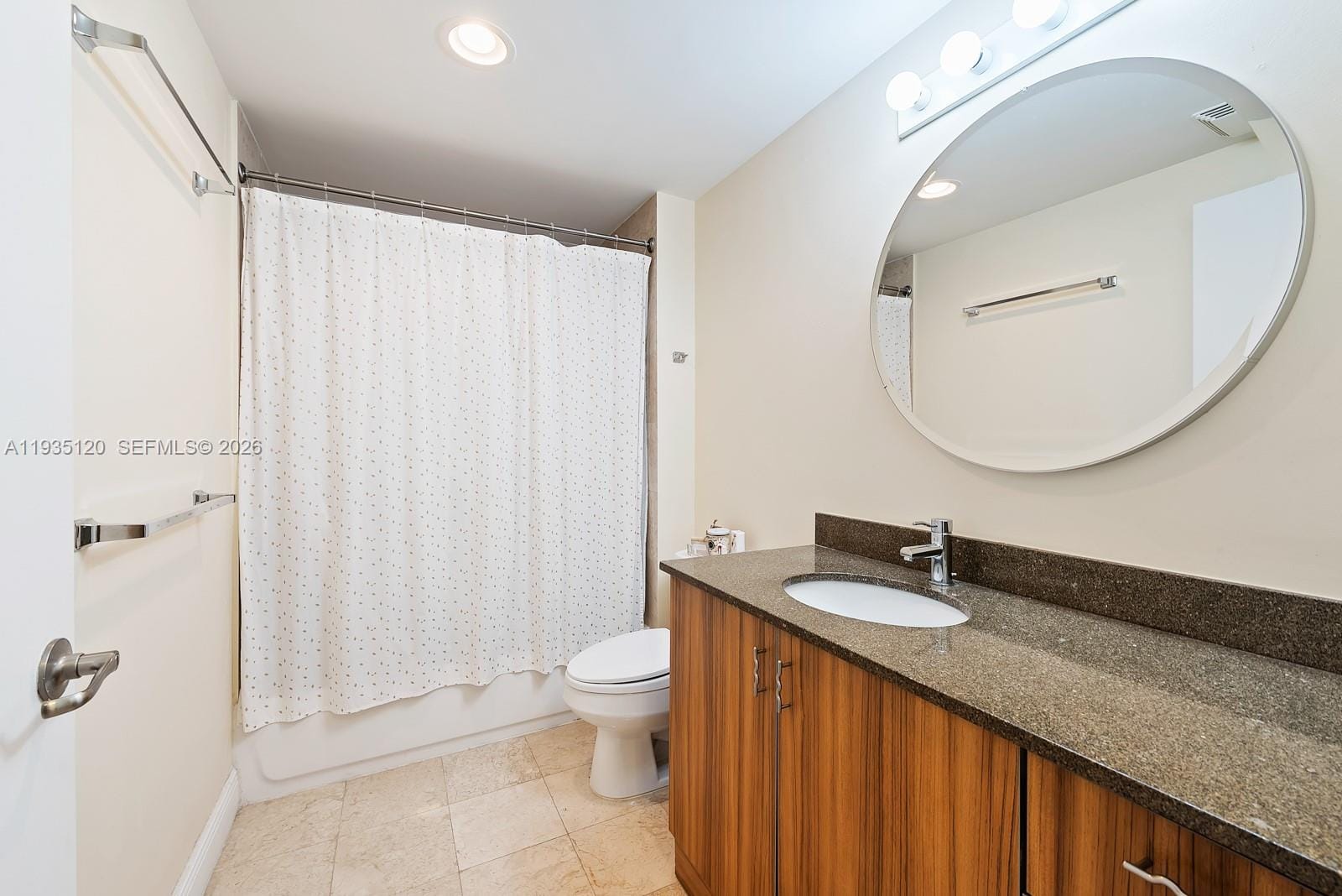 6305 Indian Creek Drive 4D — photo 12