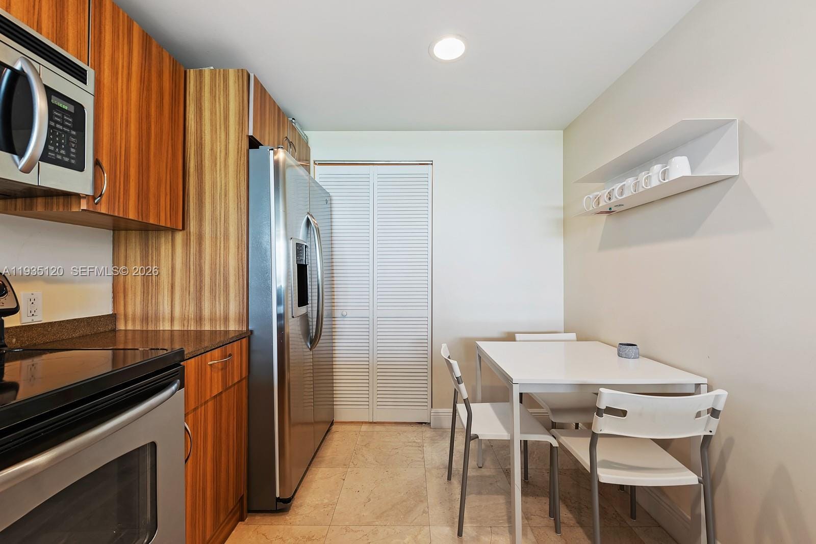 6305 Indian Creek Drive 4D — photo 7