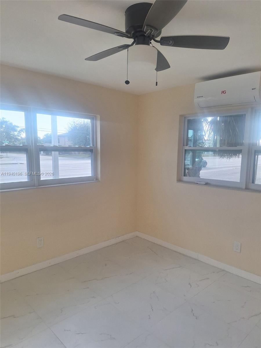 245 E Parkway, FL 33904 photo 15