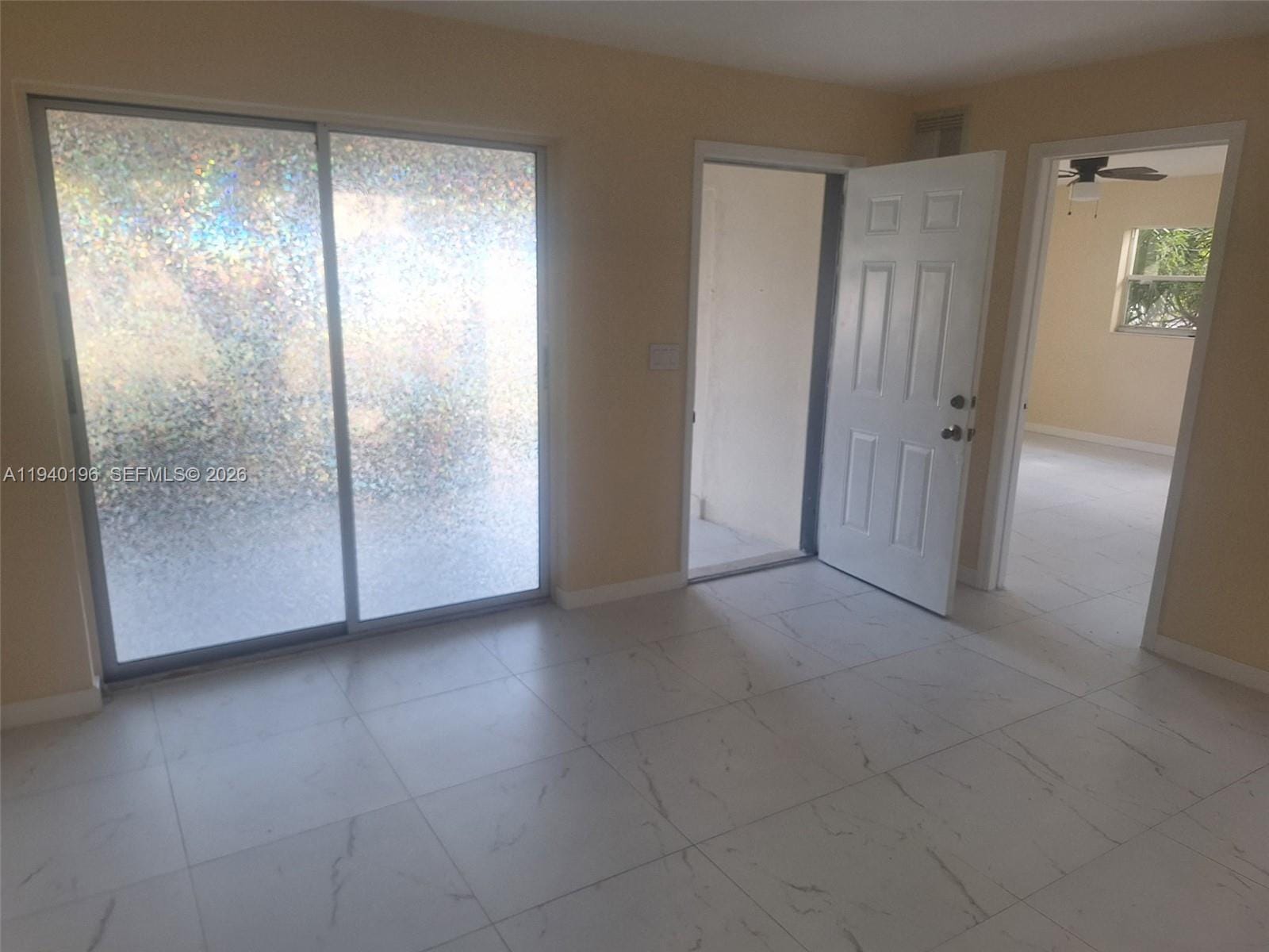 245 E Parkway, FL 33904 photo 21