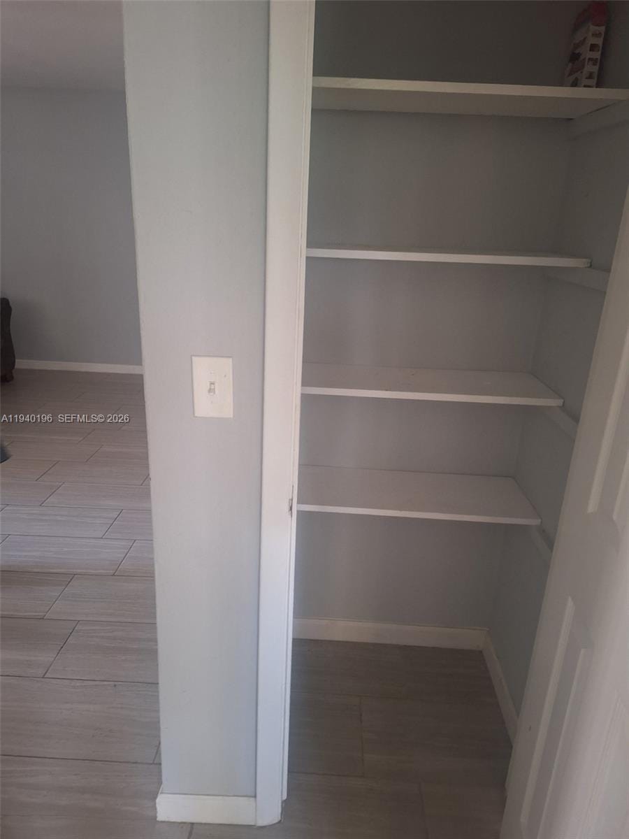 245 E Parkway, FL 33904 photo 22