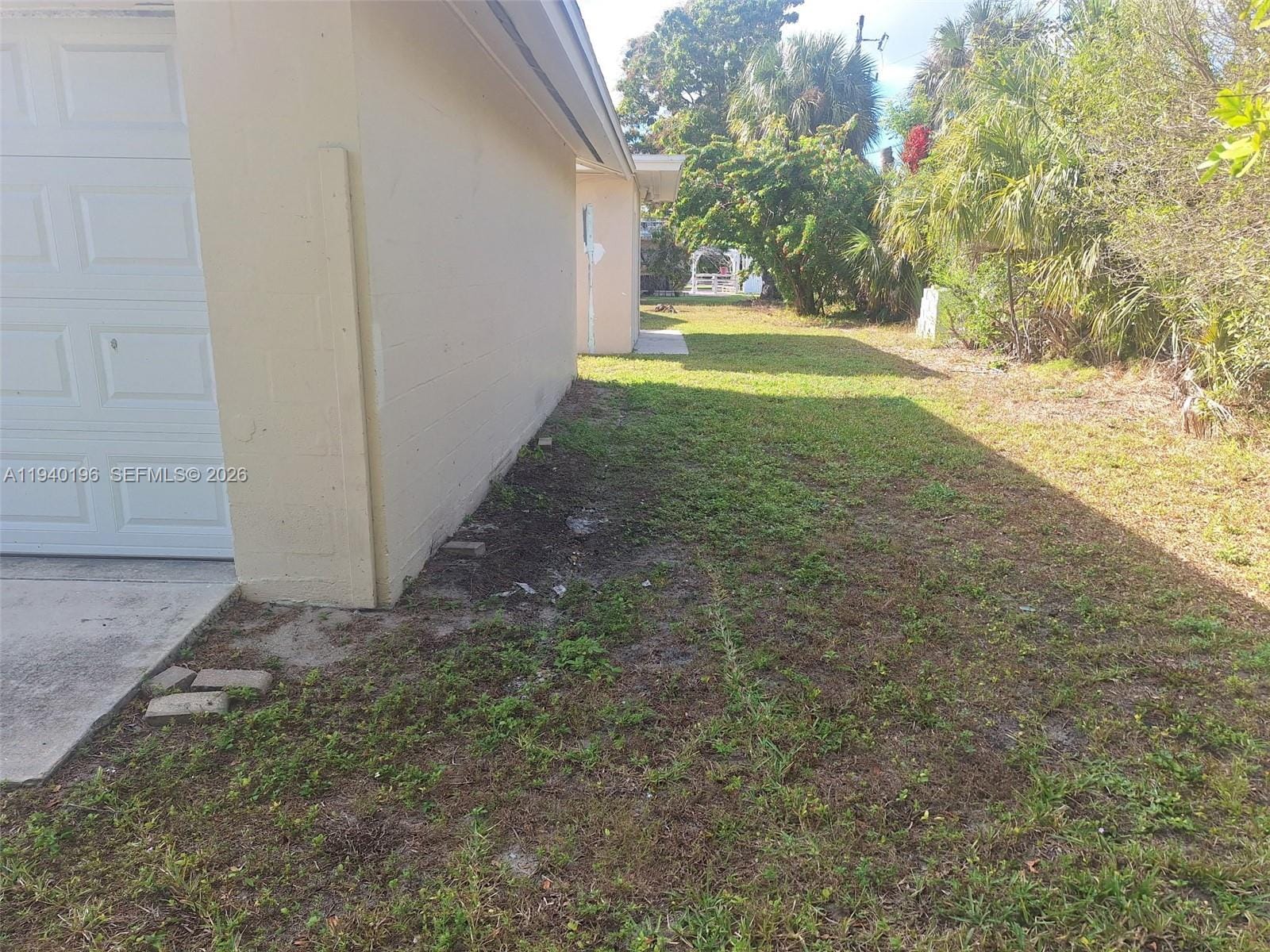 245 E Parkway, FL 33904 photo 25