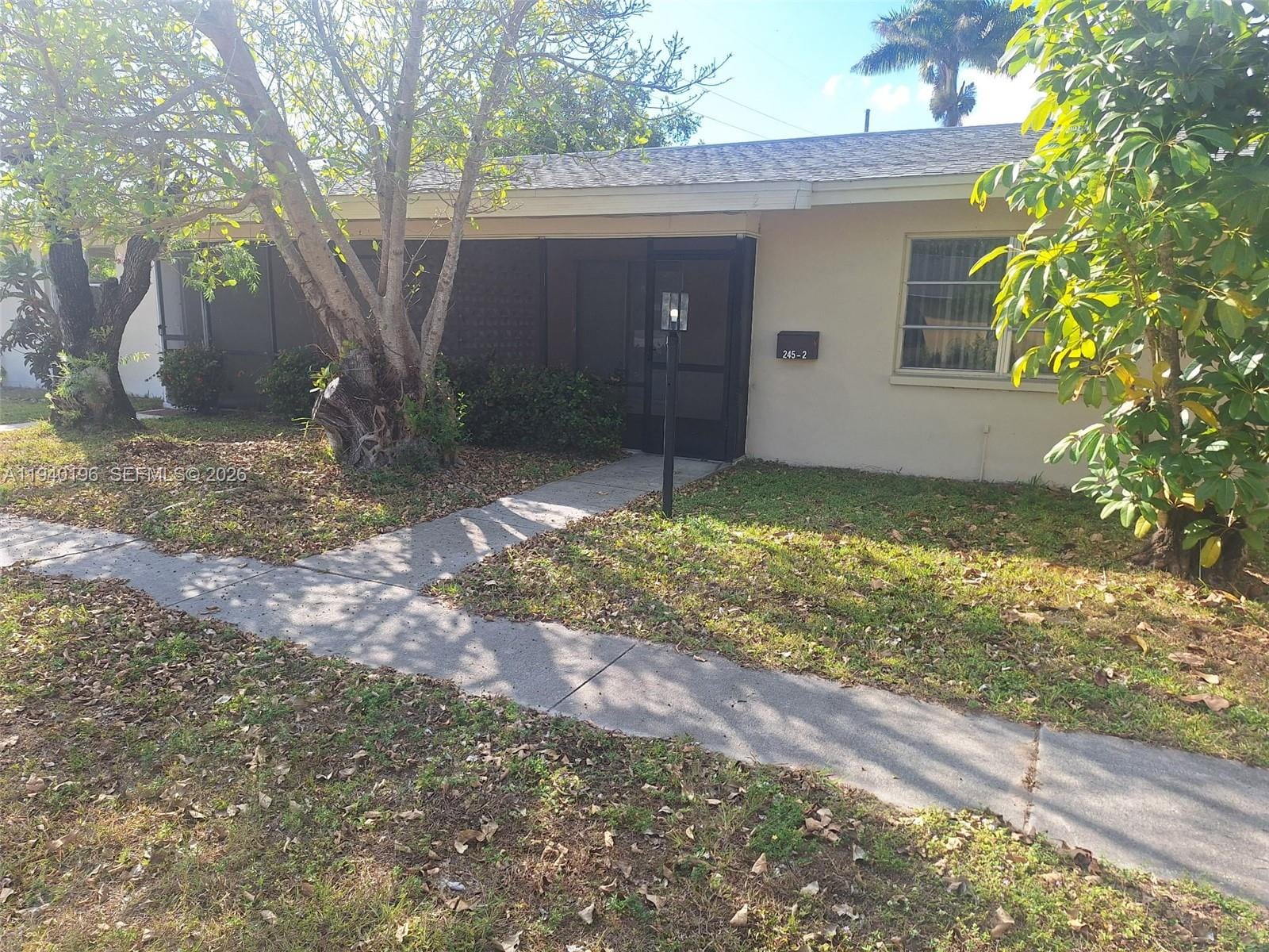 245 E Parkway, FL 33904 photo 26